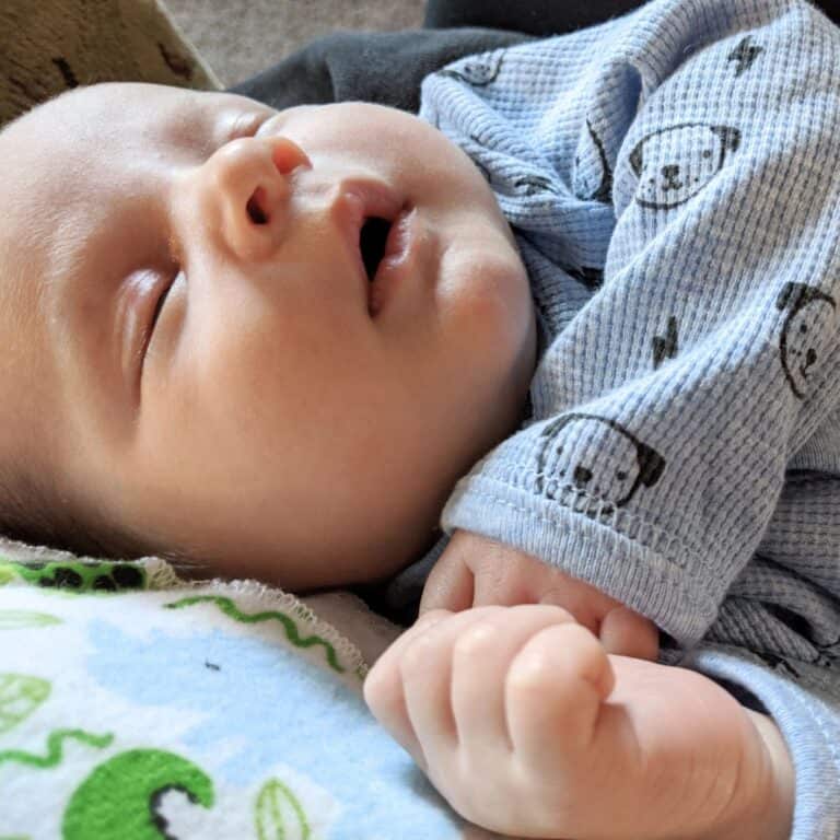 15 Tips For How To Keep Baby Awake While Breastfeeding Mommy Maker